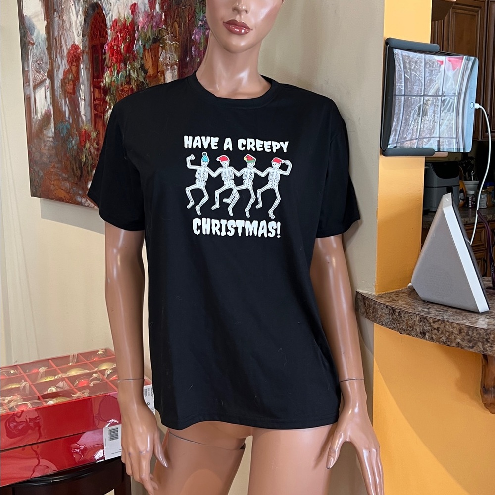 Black have a Creepy Christmas S T shirt nwt skeletons
